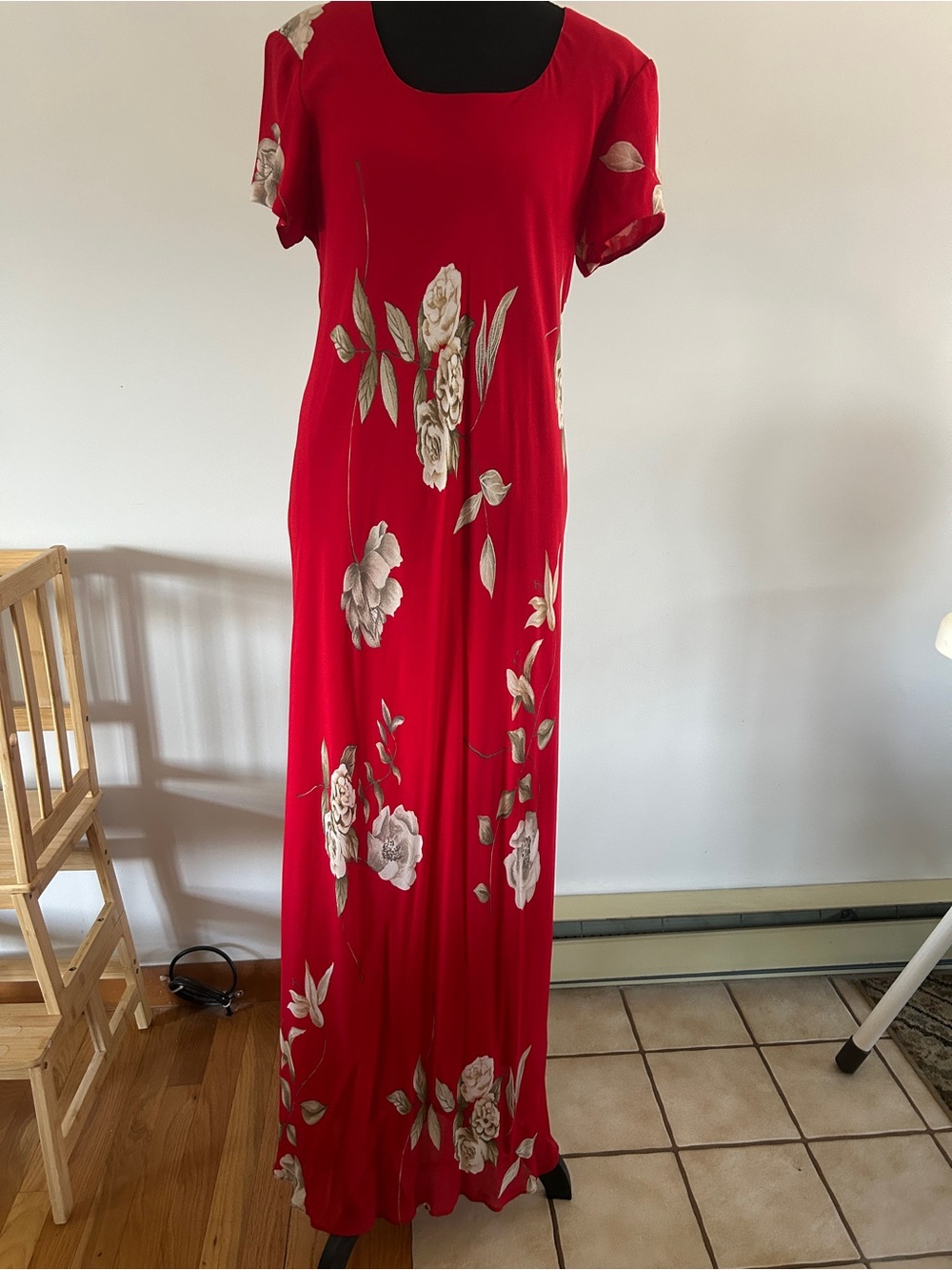 Jessica Howard Red Floral Scoop-Neck Maxi Dress